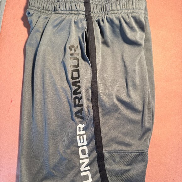 Boy's Athletic Shorts Bundle: Nike Dri-FIT, Under Armour, & GapFit - Picture 6 of 10